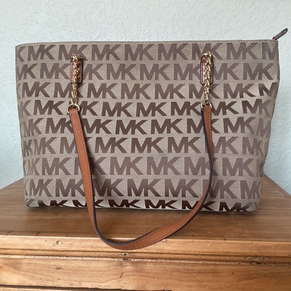 Michael Kors Jet Set Chain Tote/Shoulder Bag Signature Jacquard - Picture 2 of 8